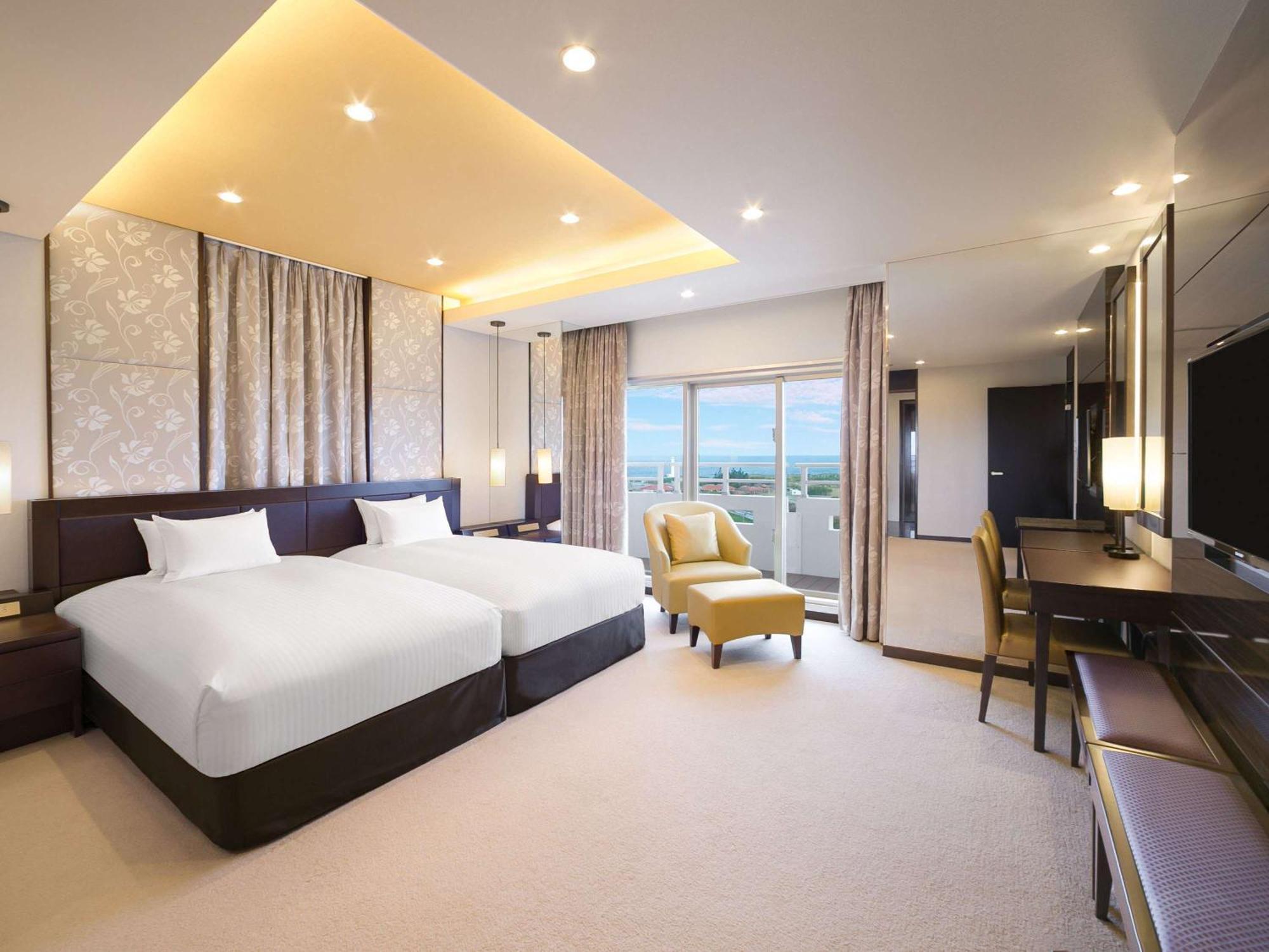 Grand Mercure Okinawa Cape Zanpa Resort Yomitan Bagian luar foto