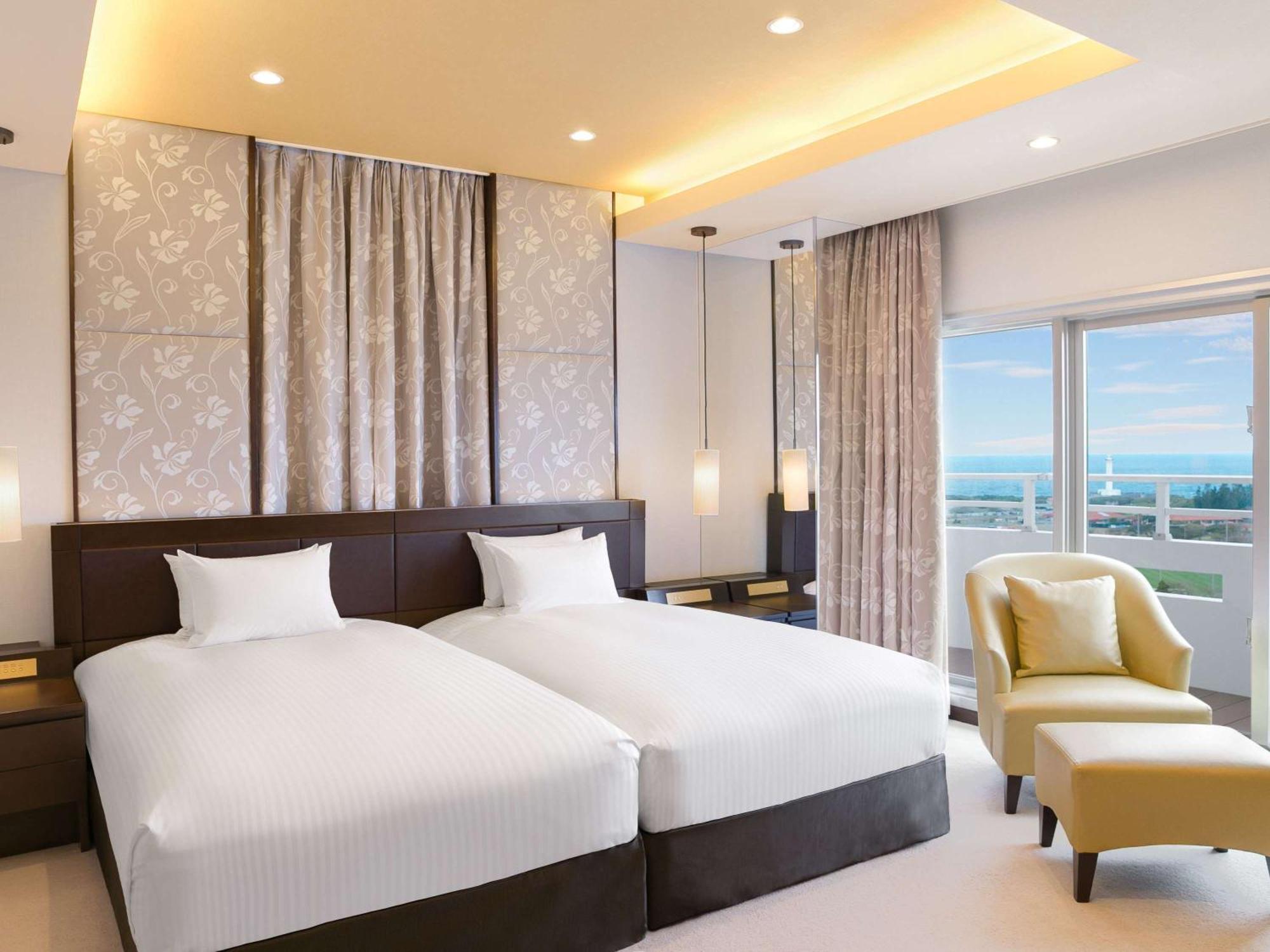 Grand Mercure Okinawa Cape Zanpa Resort Yomitan Bagian luar foto