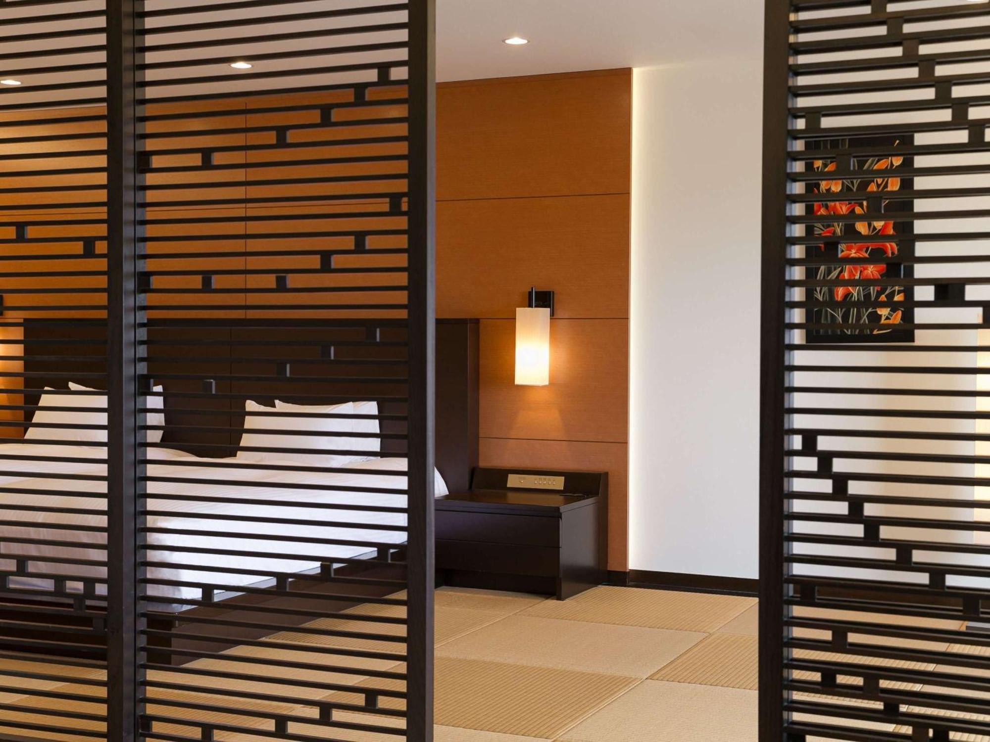 Grand Mercure Okinawa Cape Zanpa Resort Yomitan Bagian luar foto