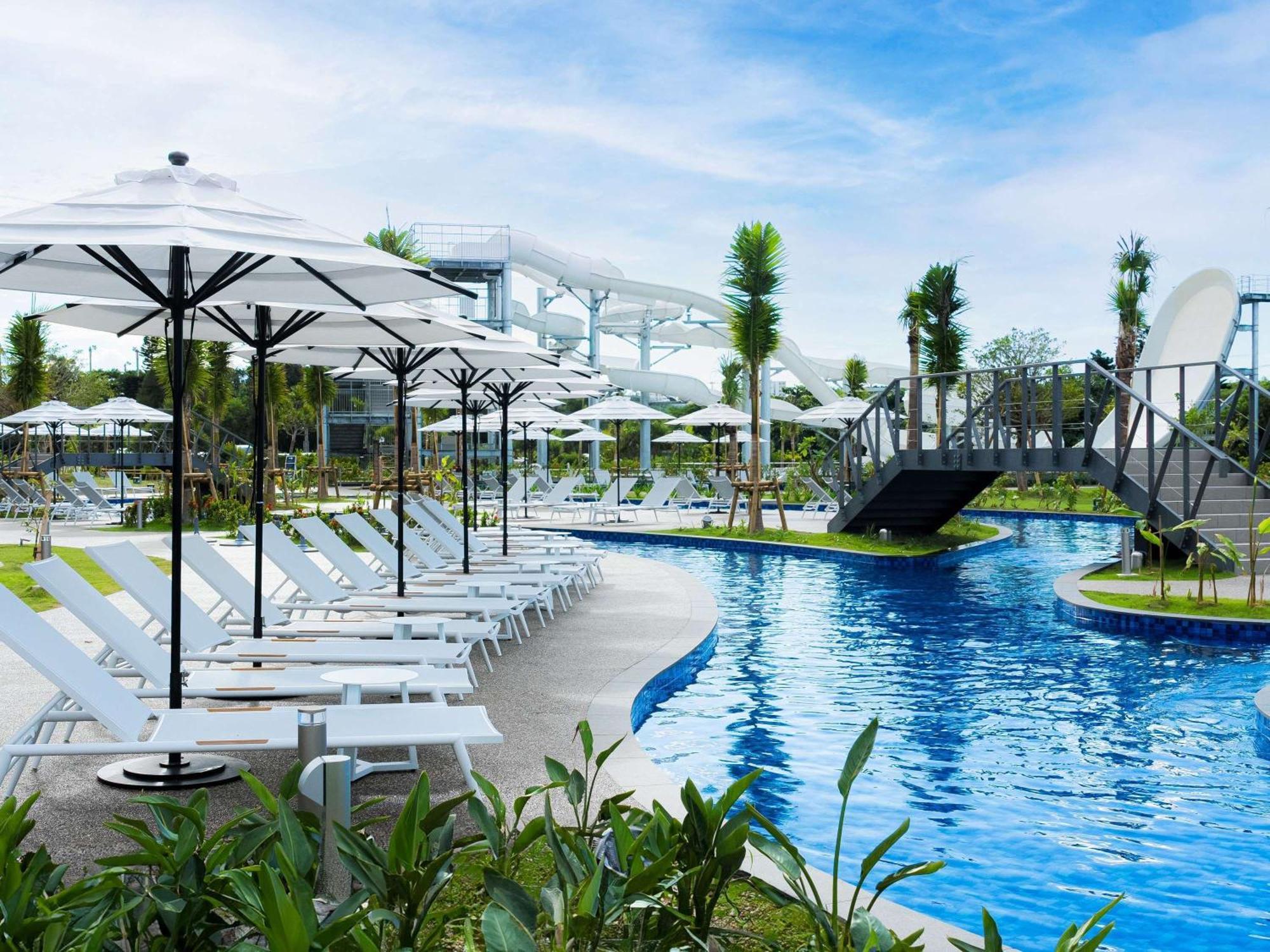 Grand Mercure Okinawa Cape Zanpa Resort Yomitan Bagian luar foto